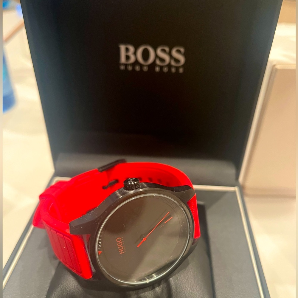 Hugo Boss man watch new with tag, needs batter